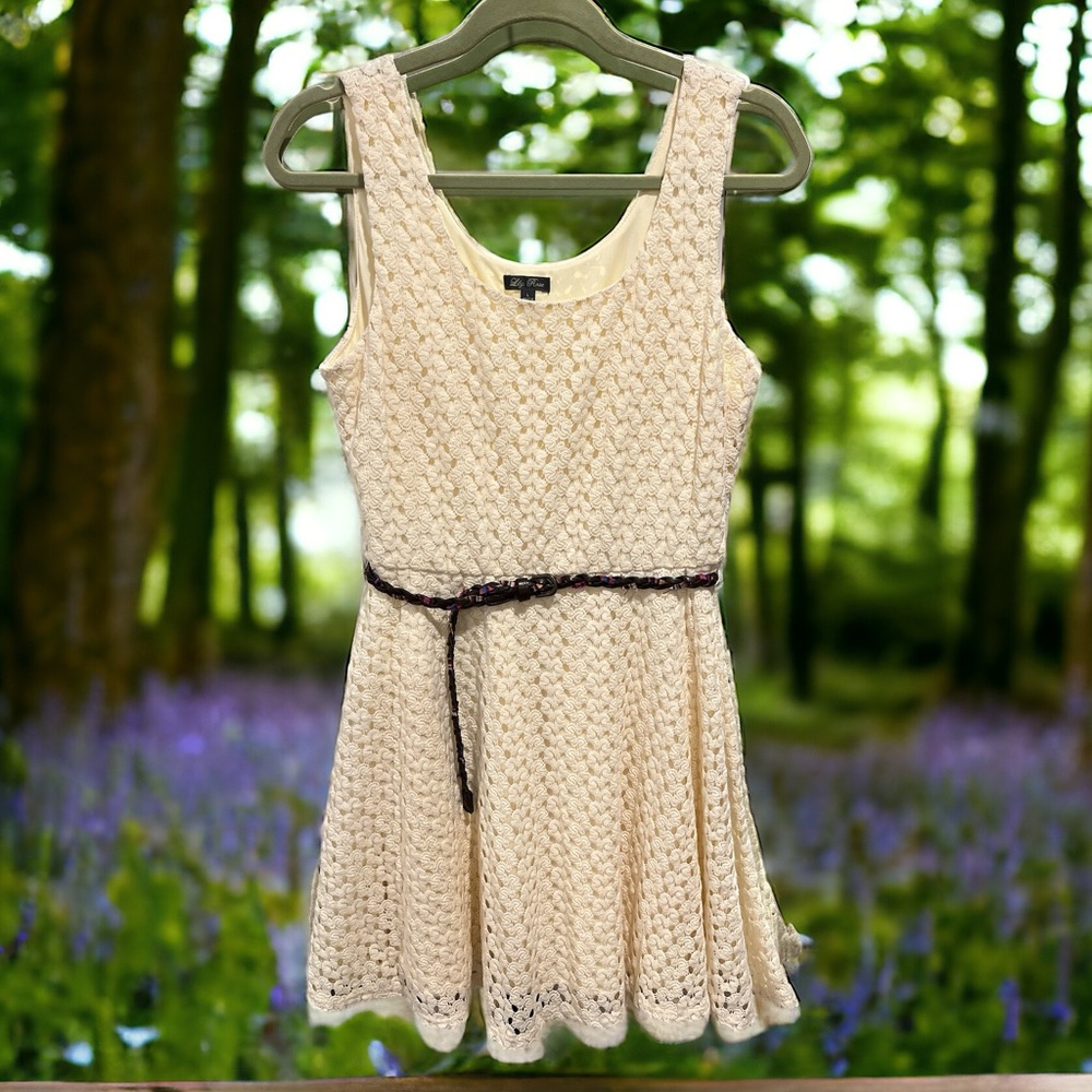 Lily Rose Fit and‎ Flare Cream lace dress size large